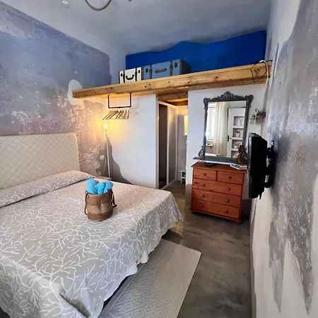 Casa Di Mia شقة سانتا تيريزا غالّورا